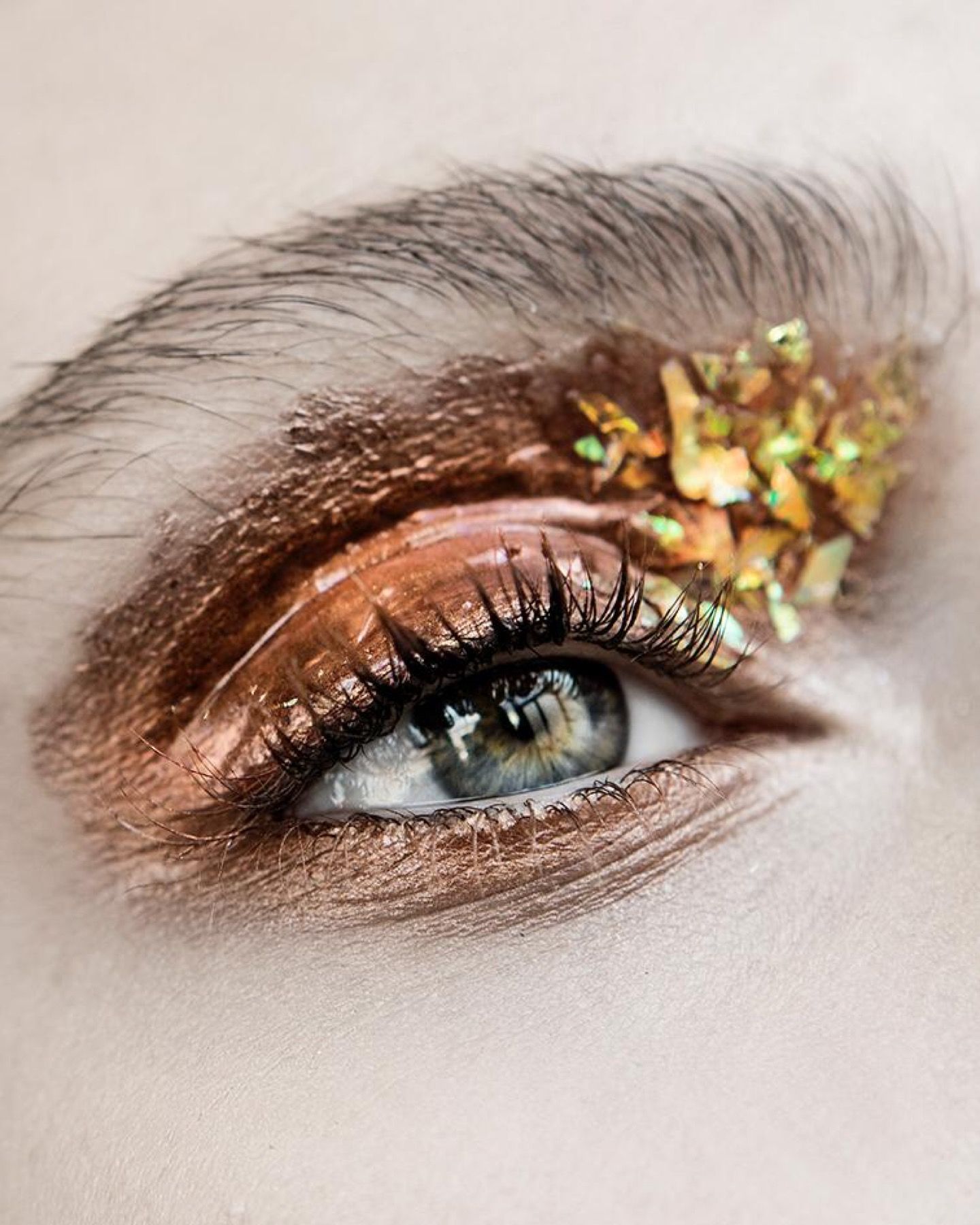 Beauty macro, koperkleurig glitteroog